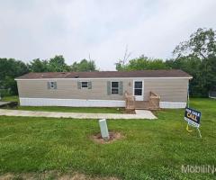 2 BEDROOM MOBILE HOME WITH KITCHEN PENINSULA! FINANCING AVAILABLE
