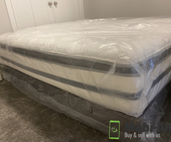 brand new Cal King Simmons Beatyrest recharge glimmer luxury top mattress
